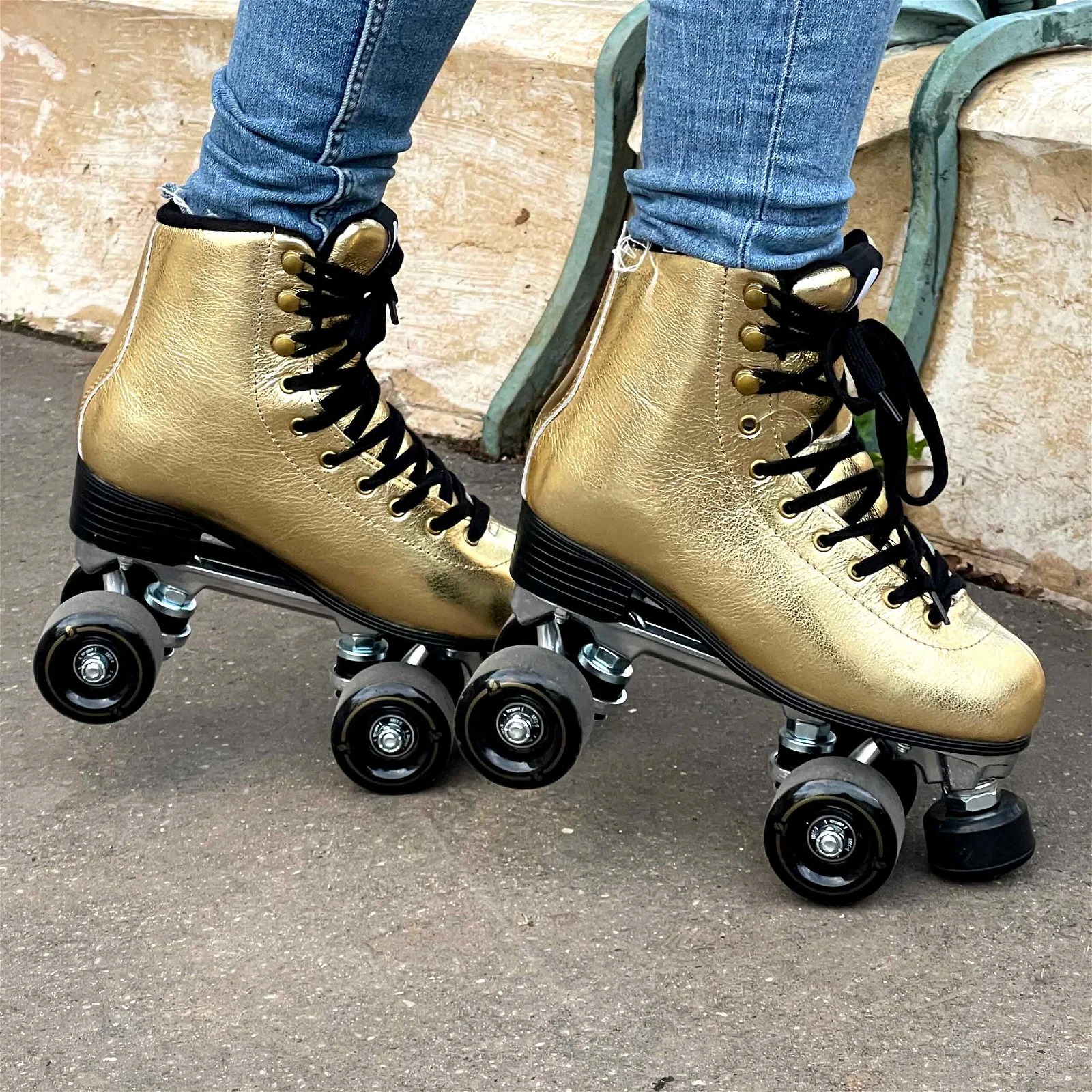 Tarina Disco Samettiset Quad Rullaluistimet