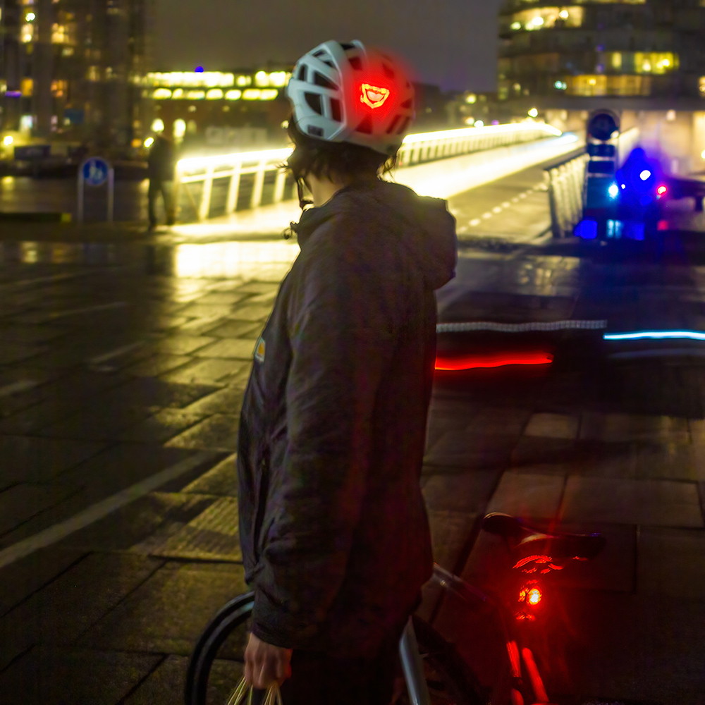 NKX City LED Polkupyöräkypärä sisäänrakennetulla valolla